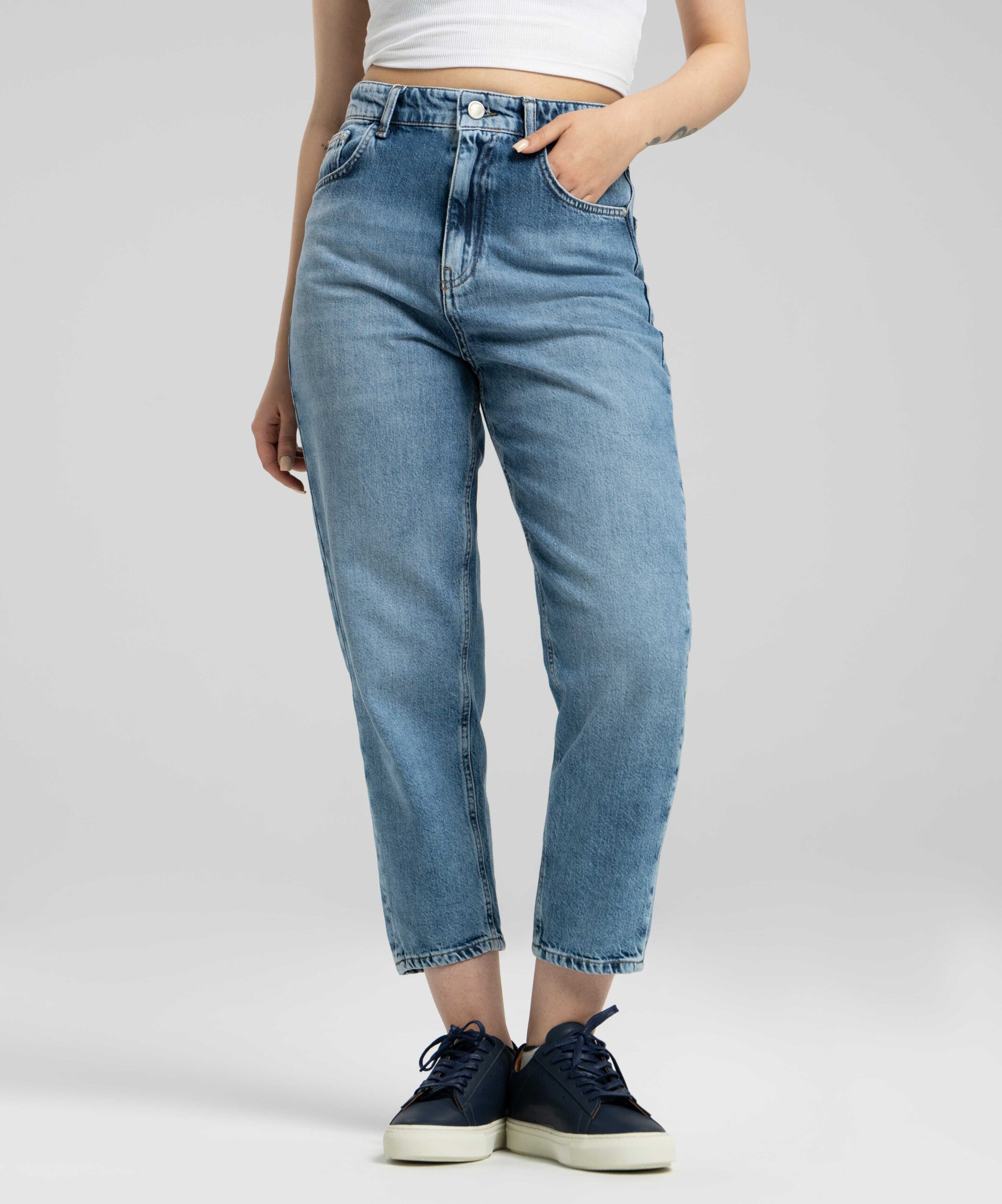 شلوار جین مام فیت