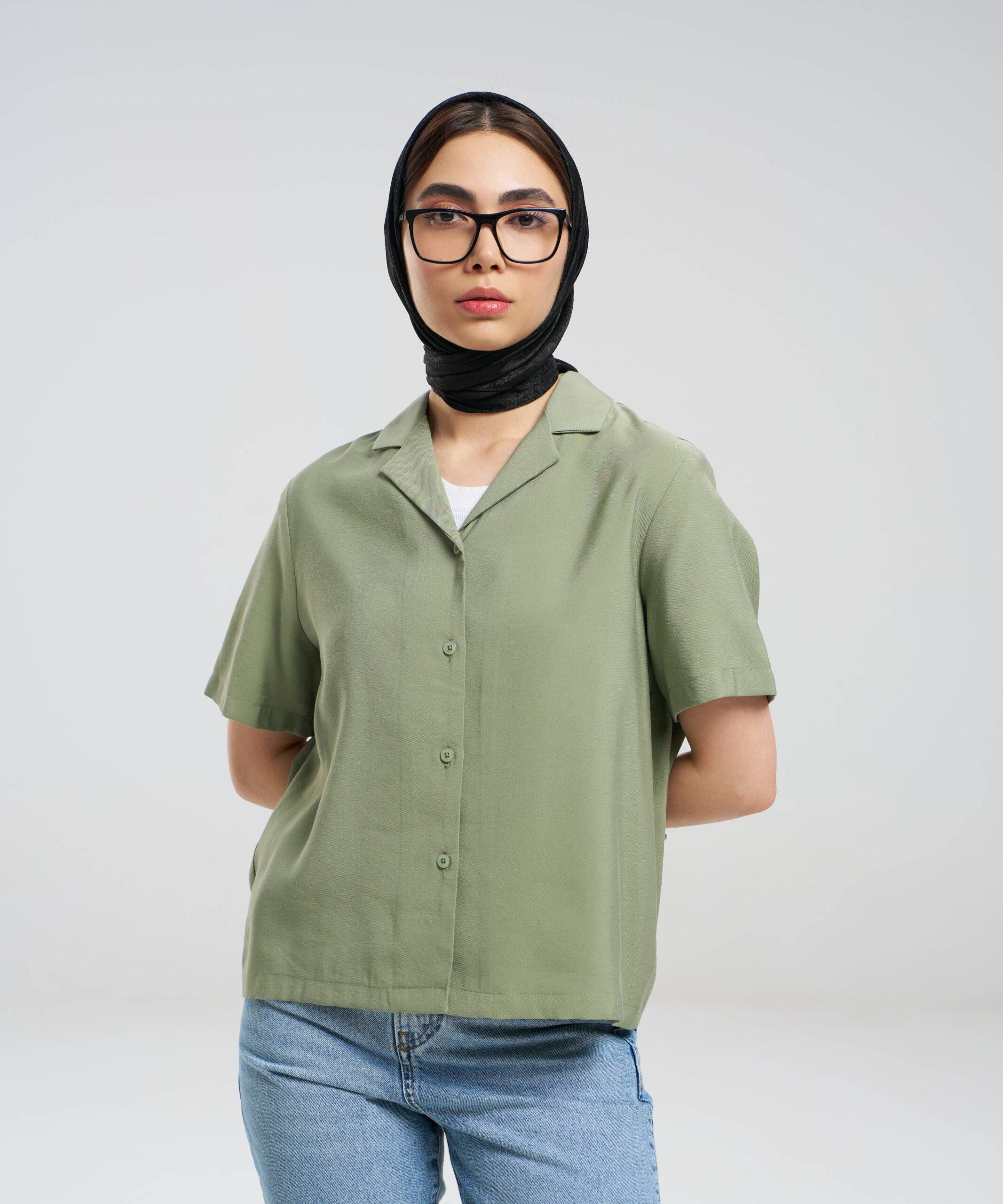 شومیز یقه انگلیسی پارچه کجراه آستین کوتاه