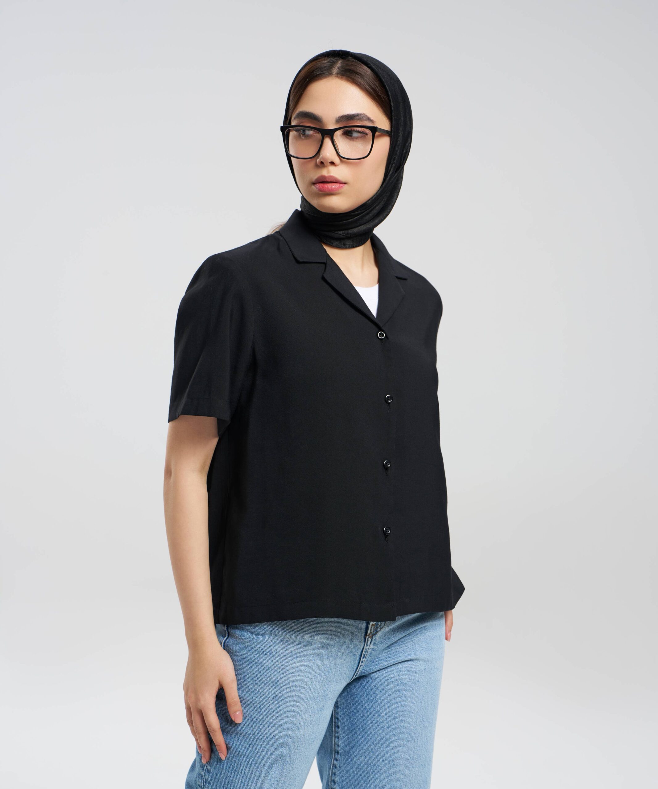 شومیز یقه انگلیسی پارچه کجراه آستین کوتاه